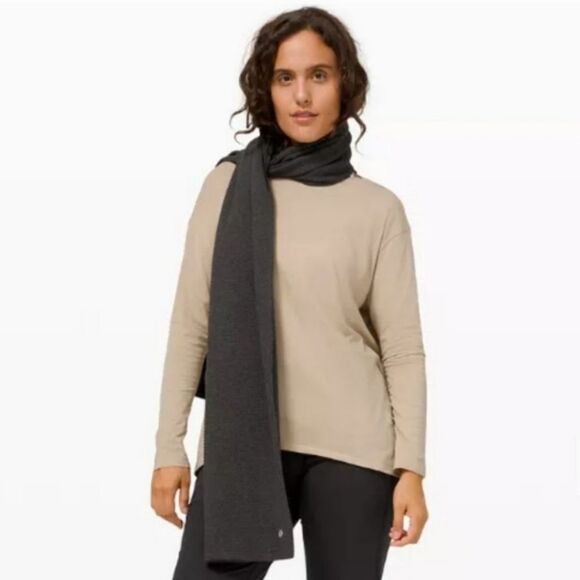NWT LULULEMON AT EASE SCARF - Picture 8 of 9